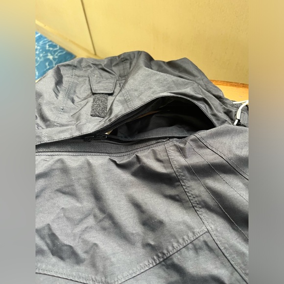 🌲COLUMBIA🌲- Black Omni-Heat Rain Shell Womens Large Used - Picture 12 of 13